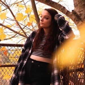 Meet your Posher, Courtney